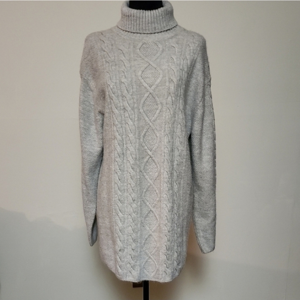 Dynamite Soft Grey Knit Turtleneck Sweater Dress Medium Mid-Thigh Length
